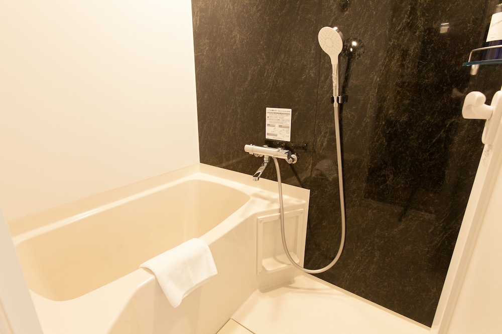 シアタールーム ツイン 禁煙 バスルーム0 | 変なホテル東京 羽田