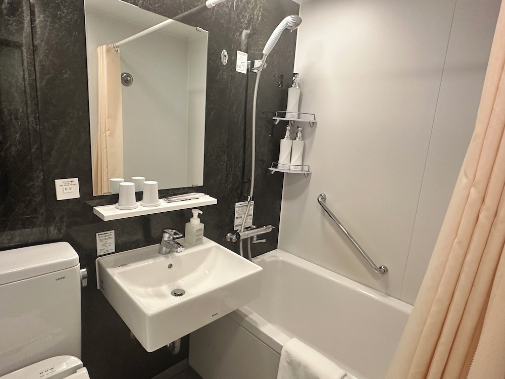 [LGスタイラールーム] スタンダード [美容シャワーヘッド&ドライヤー] ツイン[全室禁煙] バスルーム0 | 変なホテル東京 浜松町