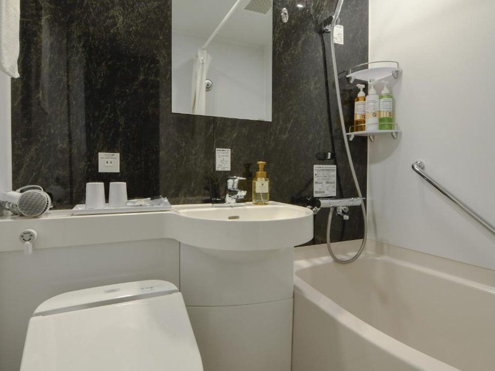 セミダブルルーム バスルーム0 | 変なホテル東京 浜松町