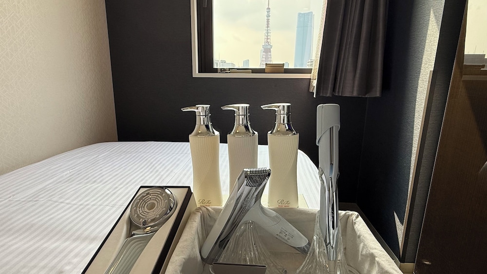 タワービュー セミダブルルーム 客室5 | 変なホテル東京 浜松町