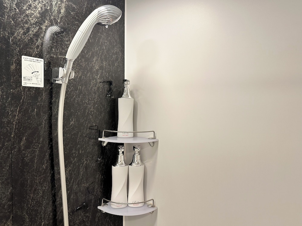 [LGスタイラールーム] スタンダード [美容シャワーヘッド&ドライヤー] ツイン[全室禁煙] バスルーム1 | 変なホテル東京 浜松町
