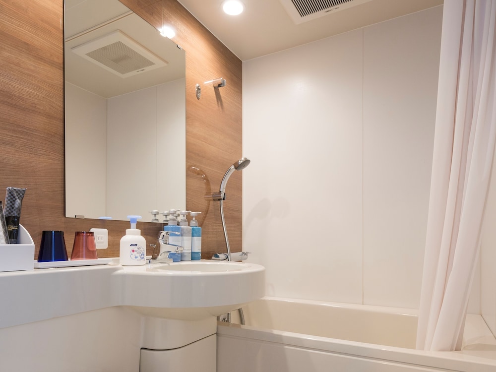 [禁煙] セミダブル (13平米-ベッド幅130cm) (子供: 最大1名) 客室2 | ホテル 博多中洲 イン