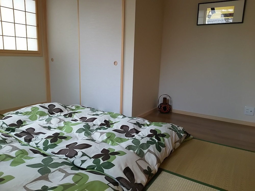 客室1 | ゲストハウス葵 中本