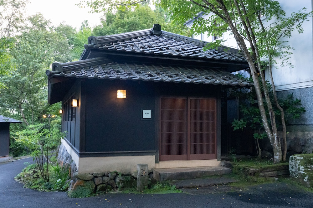 再来 (13歳からご宿泊可能) 客室3 | おやど 二本の葦束