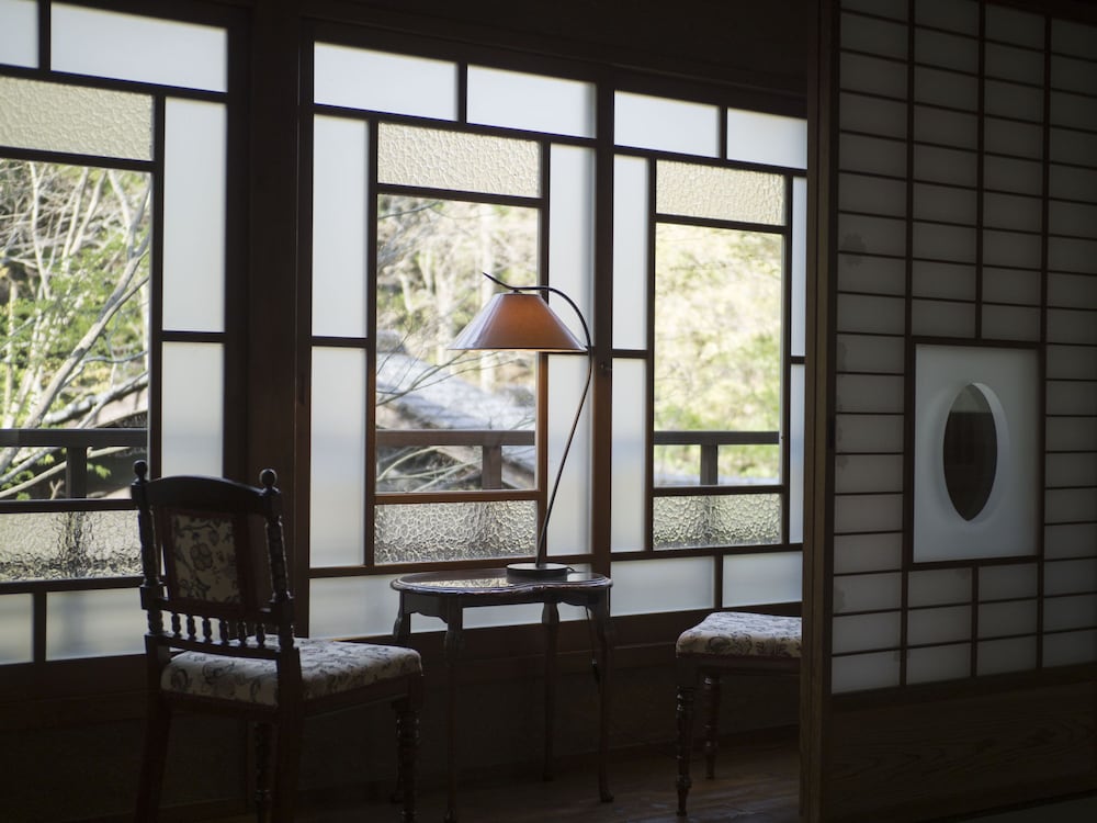 洋館 客室3 | おやど 二本の葦束