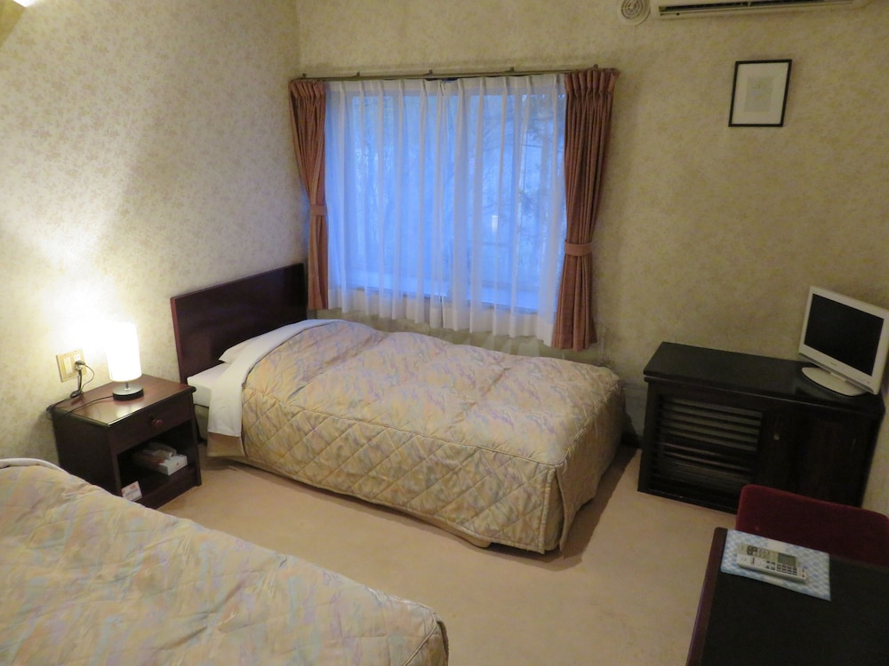 ベーシック ルーム 禁煙 ガーデンビュー | レストラン＆ペンション レスカル