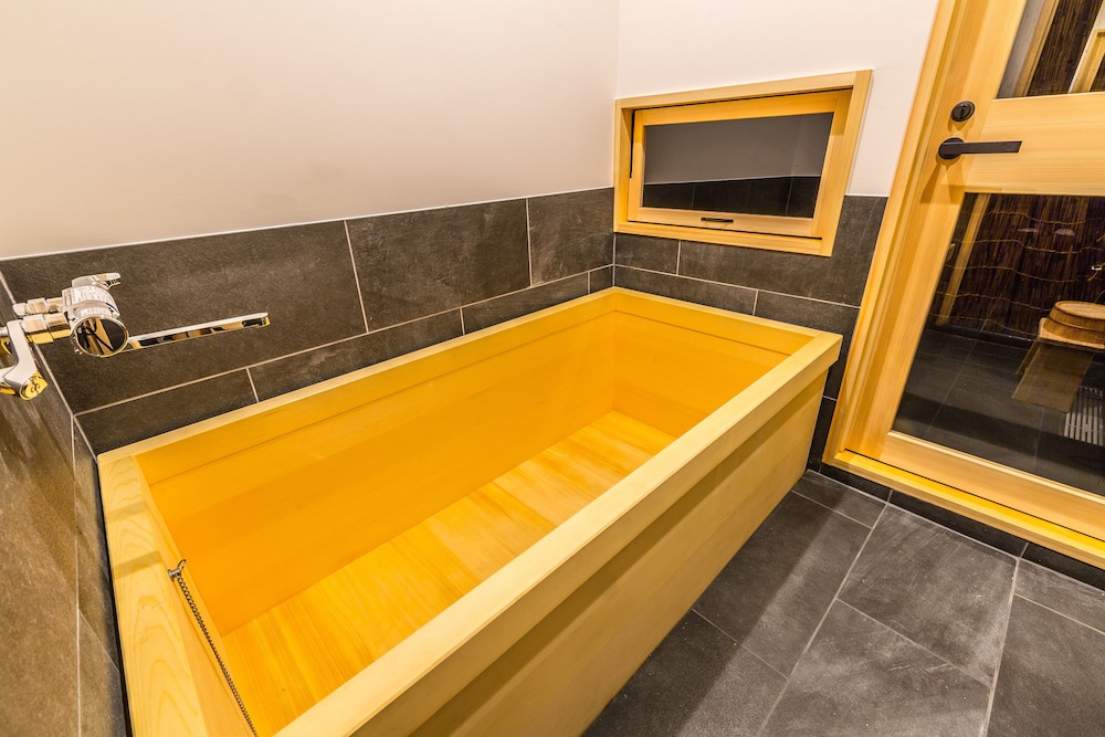 青藍 バスルーム0 | 日本色 NIHON IRO