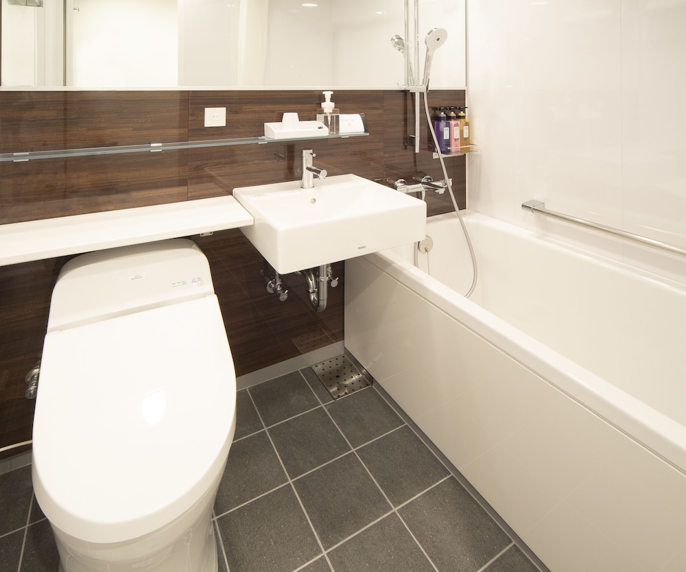 モデレート ダブルルーム（禁煙）21平米 バスルーム0 | ホテル ヴィスキオ大阪