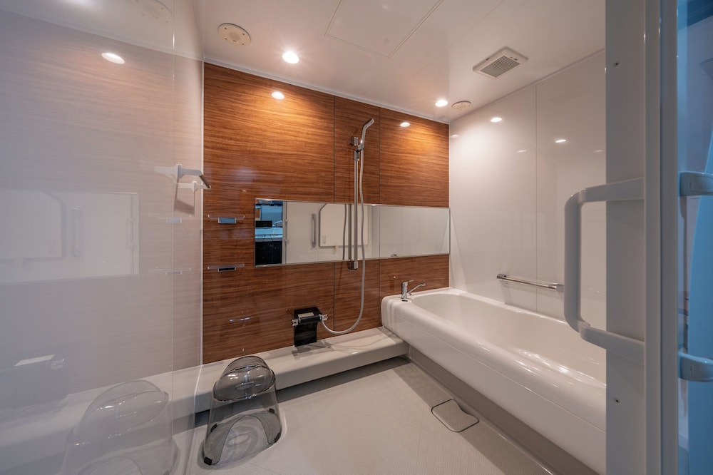 ファミリー スイート 禁煙 バスルーム1 | RELAX HOTEL 高山ステーション