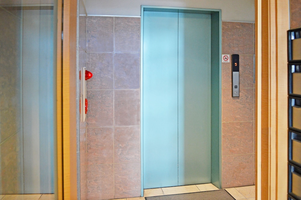 内部エントランス1 | Tokyo Tower View Guest House