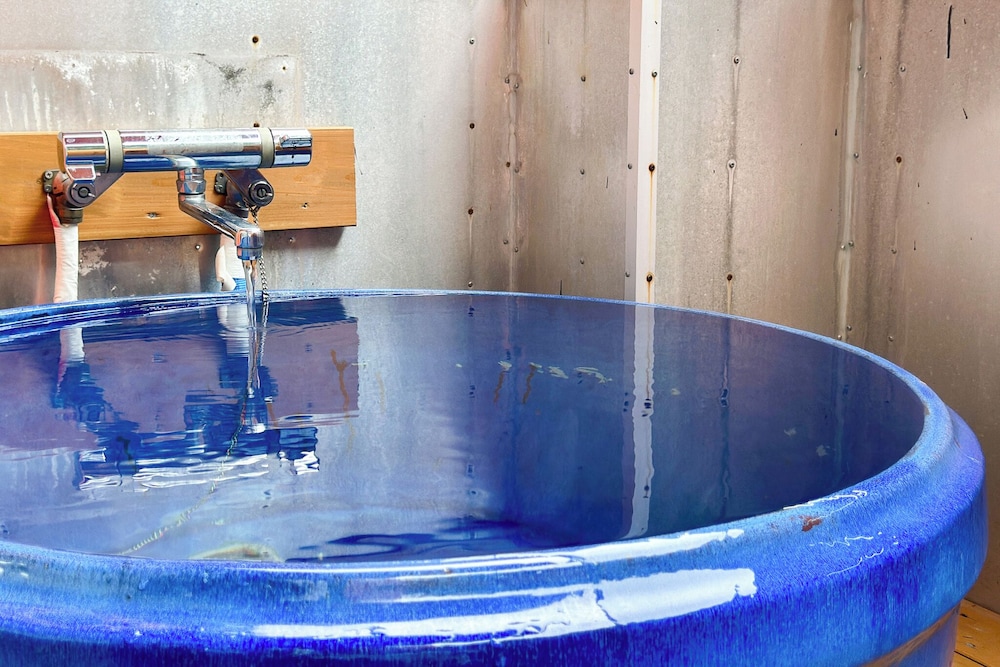 スタンダードツインルーム|露天つぼ湯付(禁煙) バスルーム1 | ホテルサンリゾート白浜