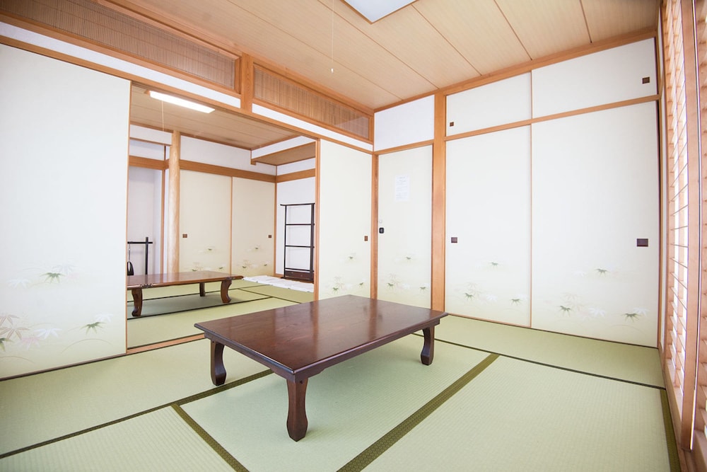 デラックス ルーム 客室2 | HAKONE guesthouse gaku.