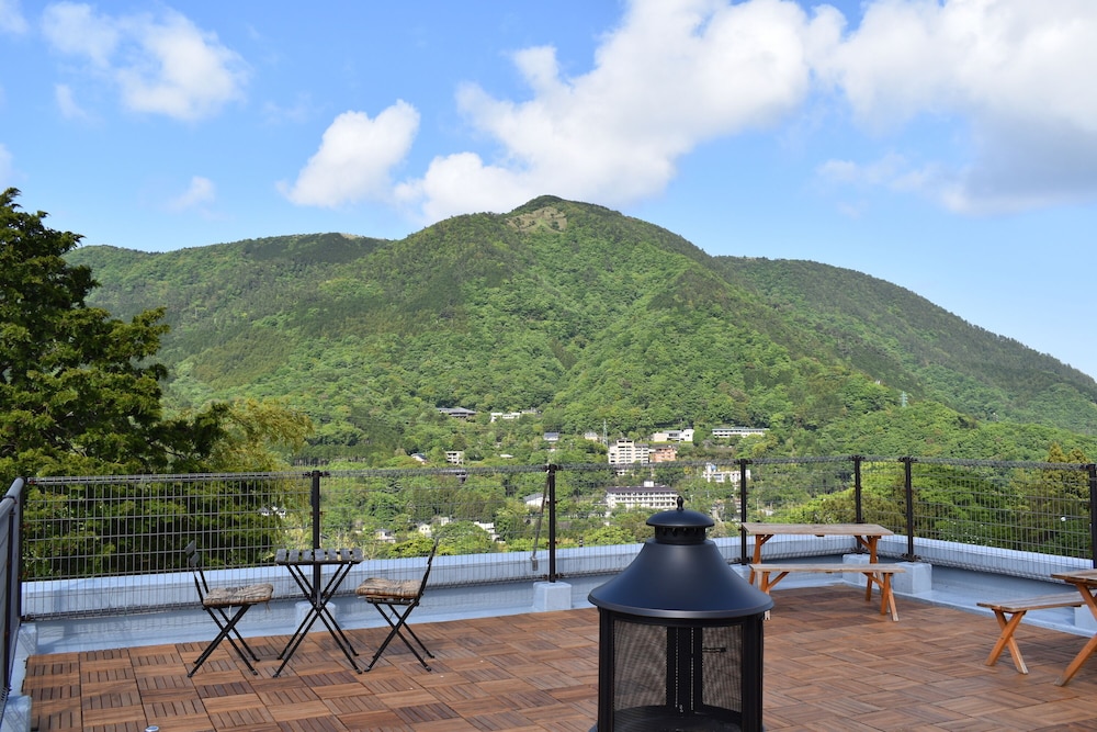 和室３人部屋（布団ルーム） テラス / パティオ2 | HAKONE guesthouse gaku.