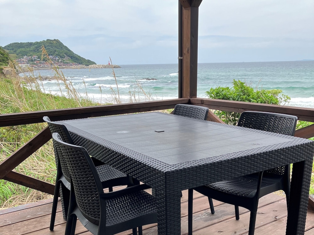 ルーム シービュー テラス / パティオ1 | シーブリーズ +1987