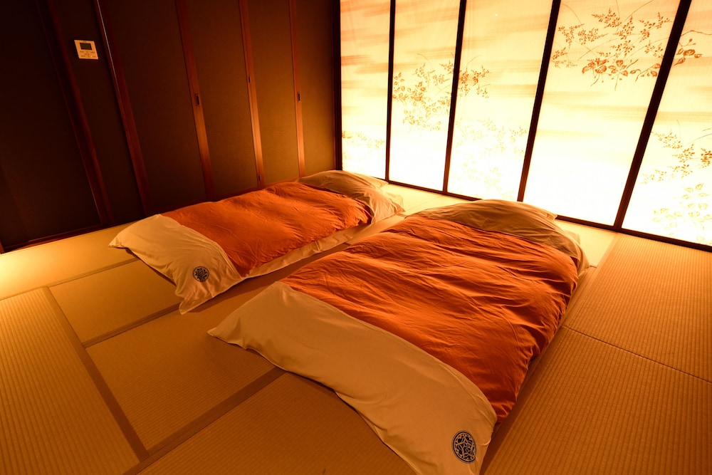 2階 木漏れ日の間 客室露天風呂付+個室お食事処 エキストラベッド0 | 箱根藍瑠