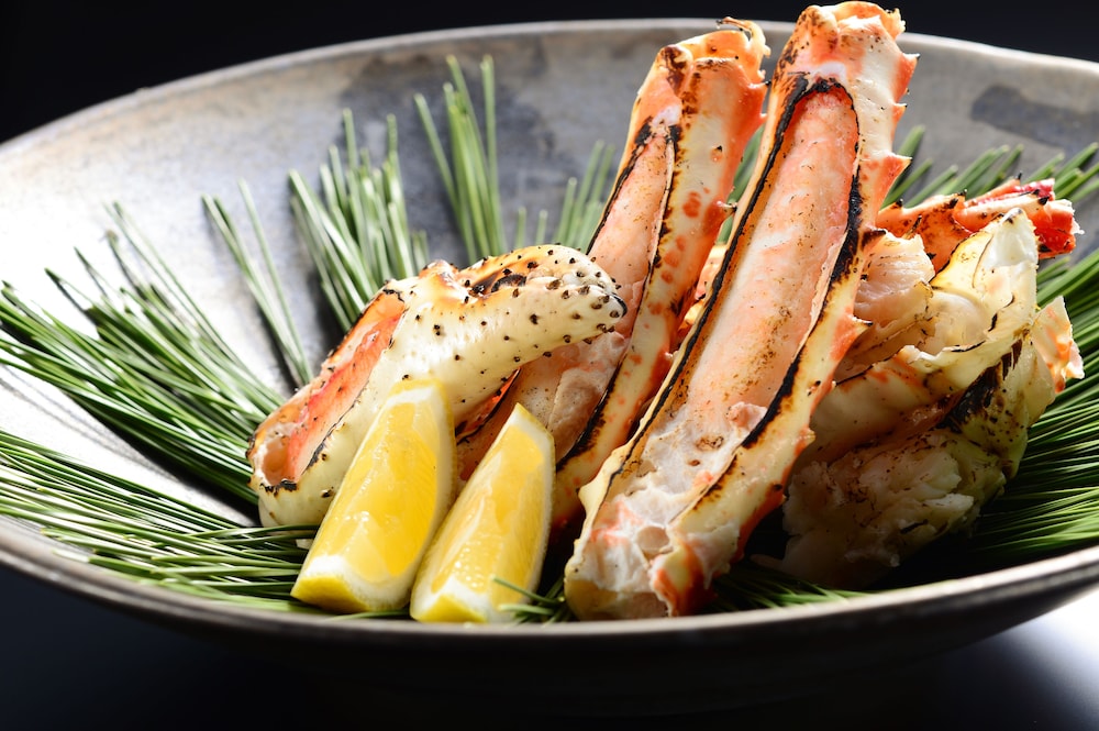 2階 木漏れ日の間 (タラバ蟹) 客室露天風呂付＋個室お食事処 禁煙 | 箱根藍瑠