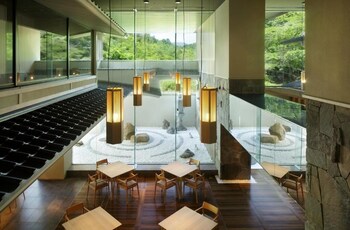 松園荘 保津川亭