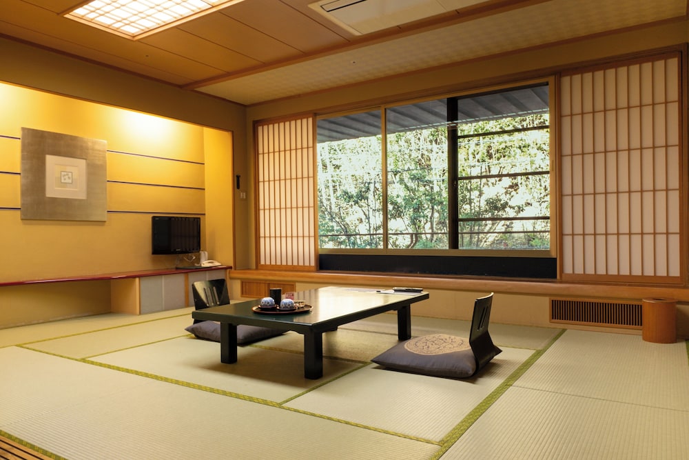 和室スタンダード 客室2 | 松園荘 保津川亭