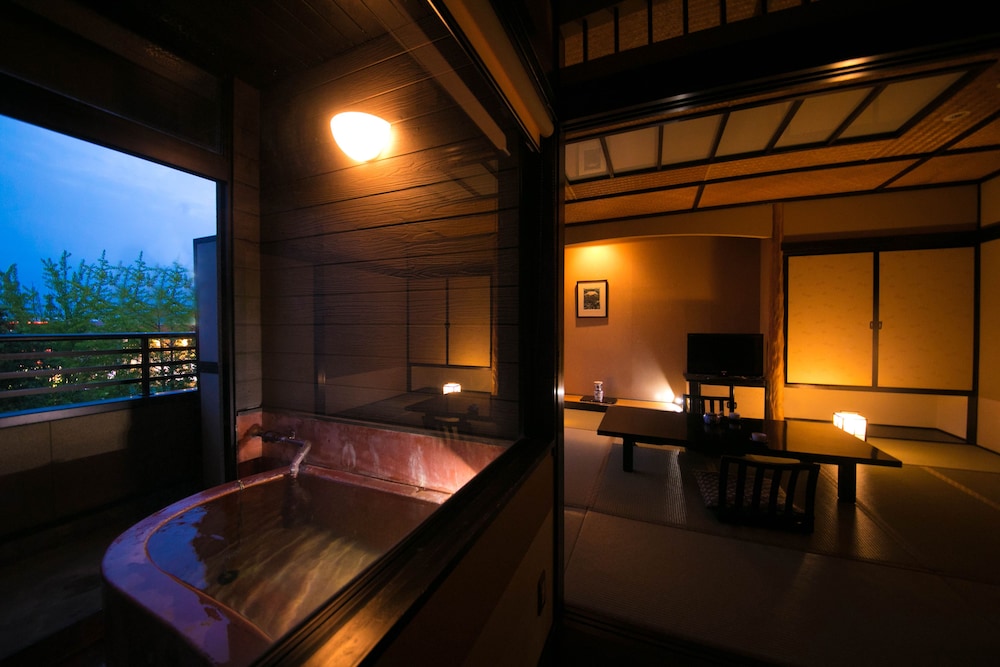 和室 専用バスルーム | 湯の里 葉山