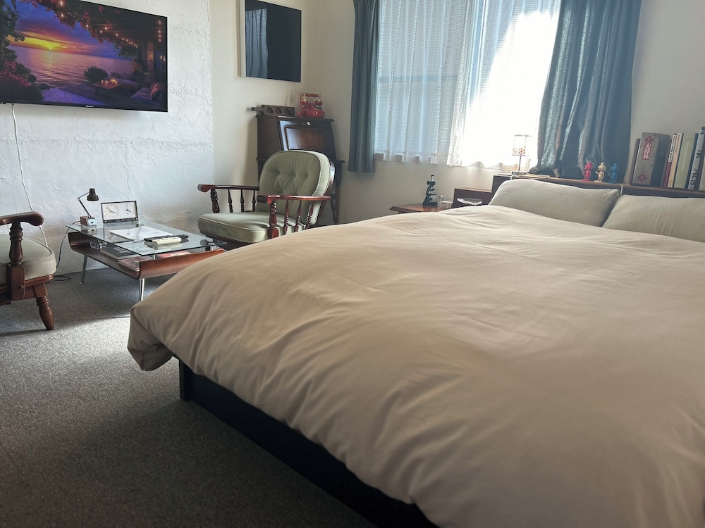 スタンダードダブルベッドルーム 部屋番号101 客室7 | 狭山美学校
