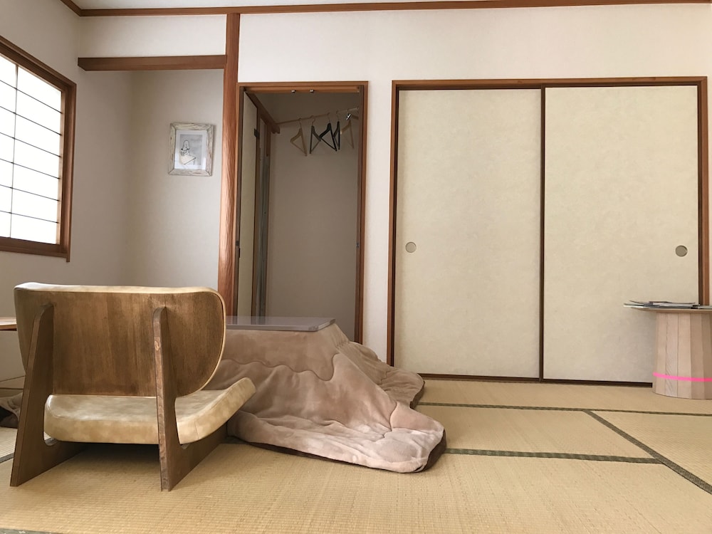 和室 部屋番号201 客室0 | 狭山美学校