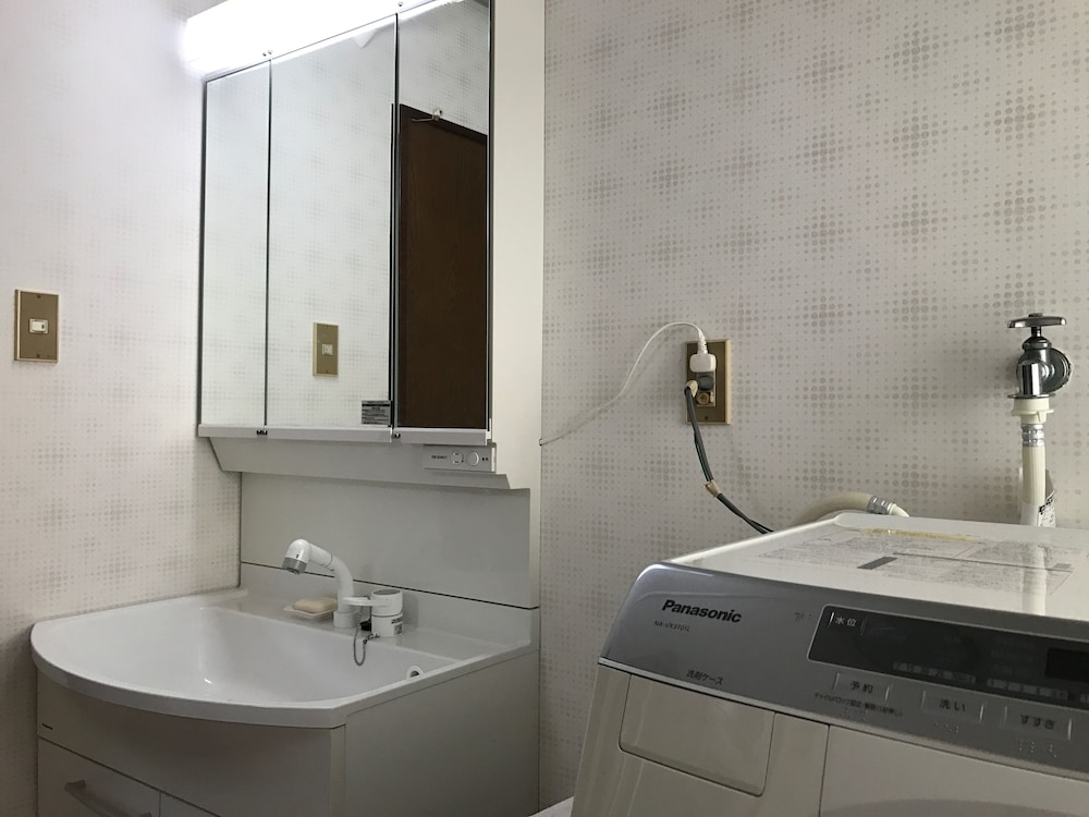 スタンダードダブルベッドルーム 部屋番号101 バスルーム0 | 狭山美学校