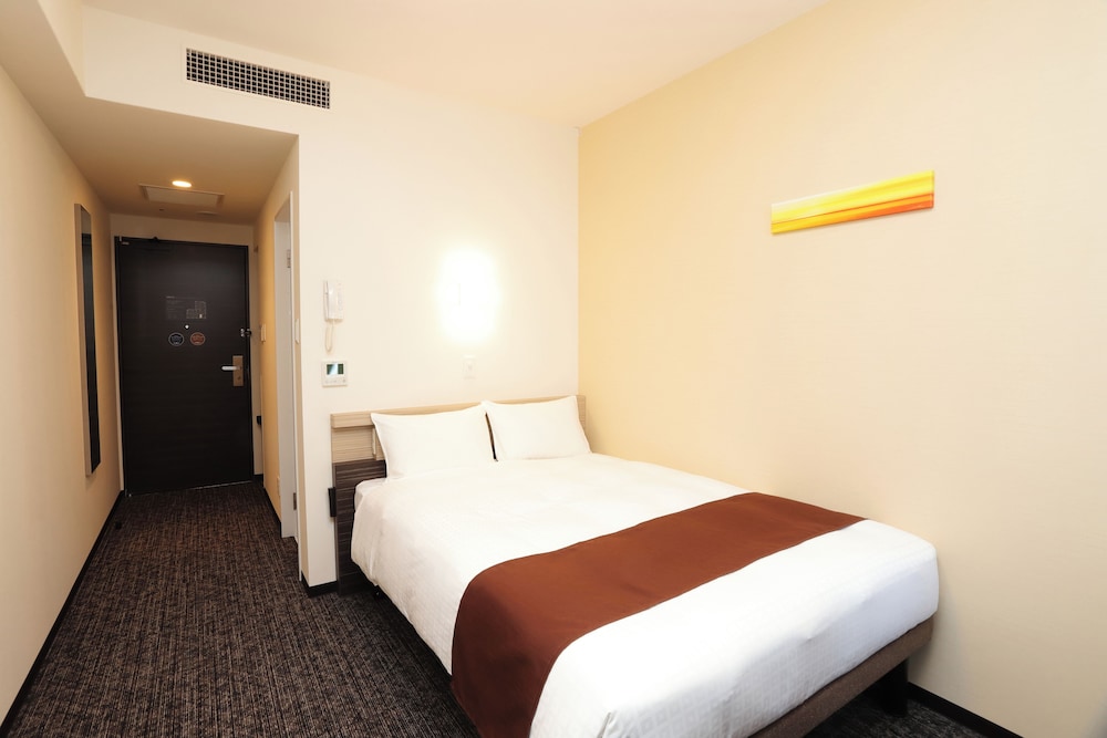 スタンダード ダブルルーム 喫煙可 客室3 | スマイルホテルプレミアム大阪本町