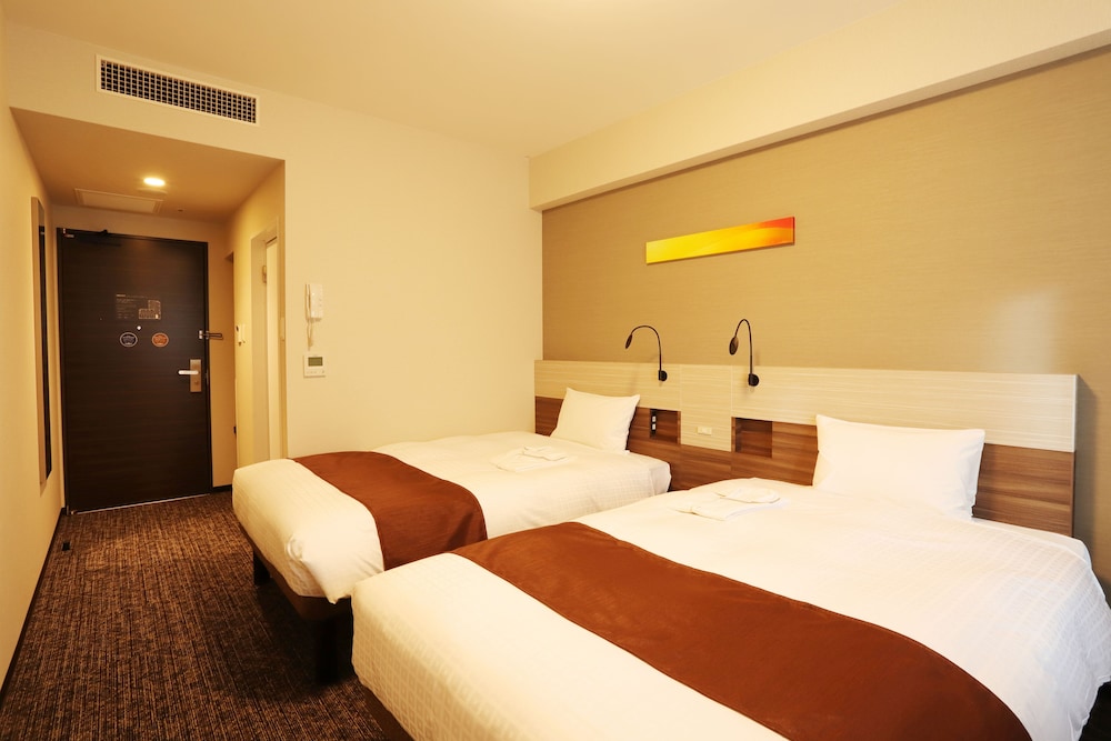 スタンダード ツインルーム 喫煙可 客室1 | スマイルホテルプレミアム大阪本町