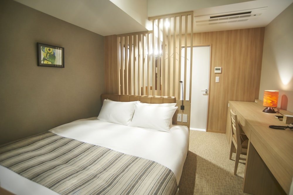 客室1 | クインテッサホテル東京羽田 Comic&Books