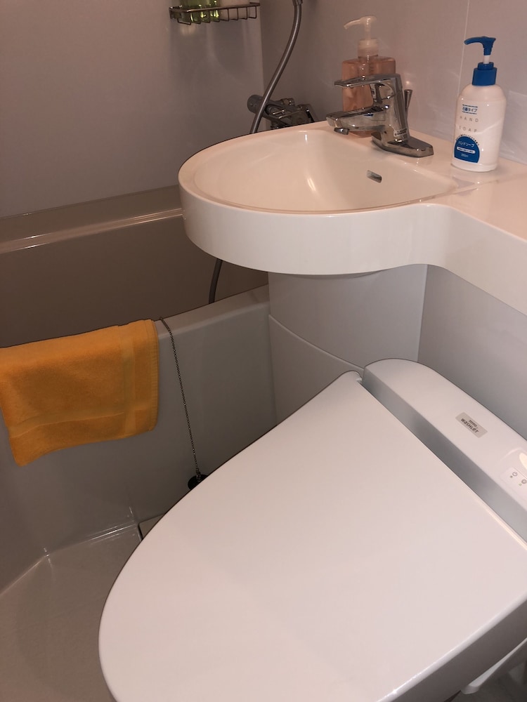 ツインルーム 禁煙 バスルーム0 | はとやホテル