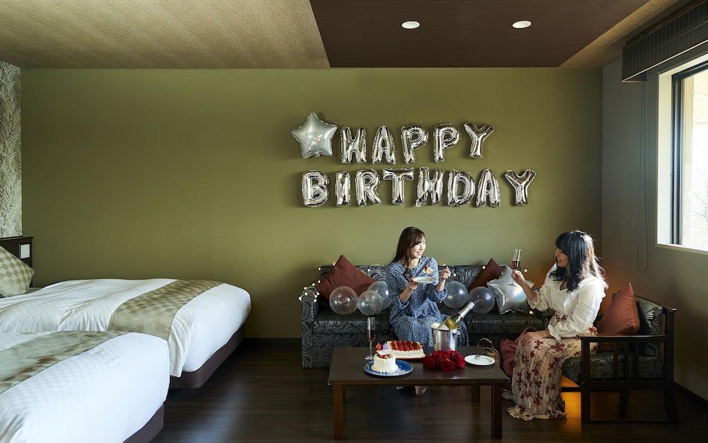 ファミリースイート 本願寺ビュー 客室8 | Hotel Kuu Kyoto