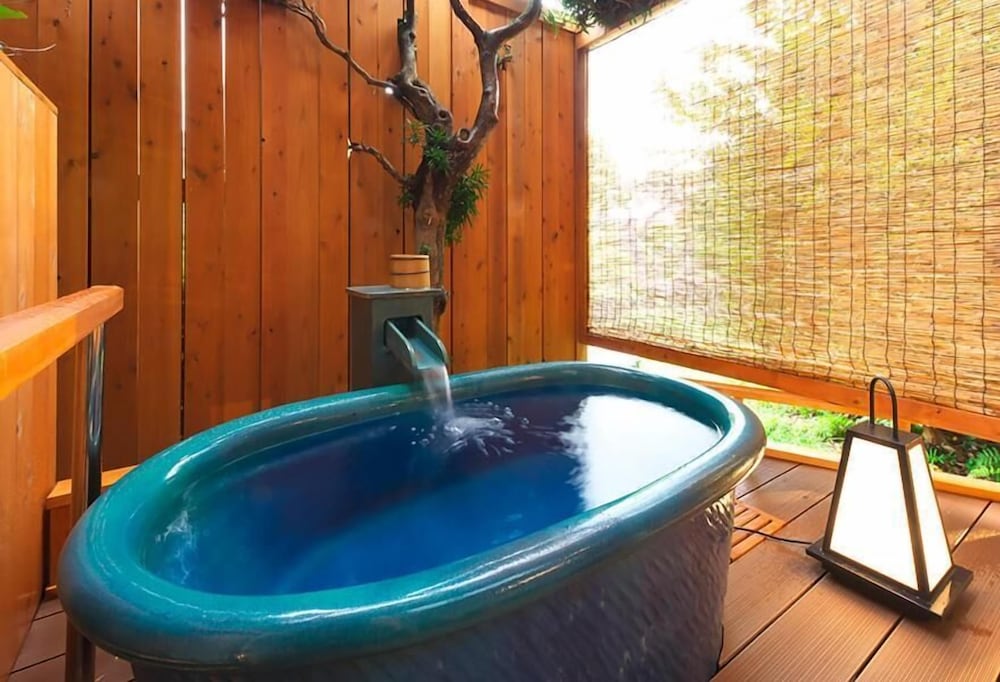 スーペリア ルーム バスルーム2 | 大地の彩 花月亭