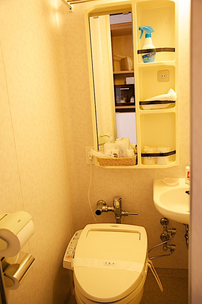 和室 スーペリアルーム バスルーム1 | 軽井沢 つるや旅館