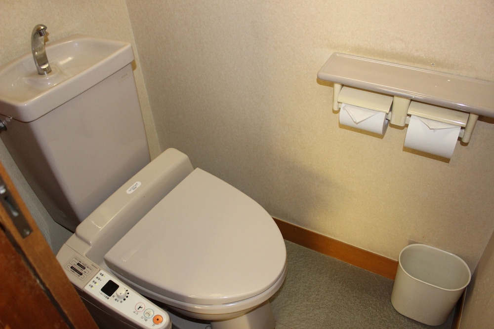 和室（12.5帖） バスルーム1 | 祭屋湯左衛門