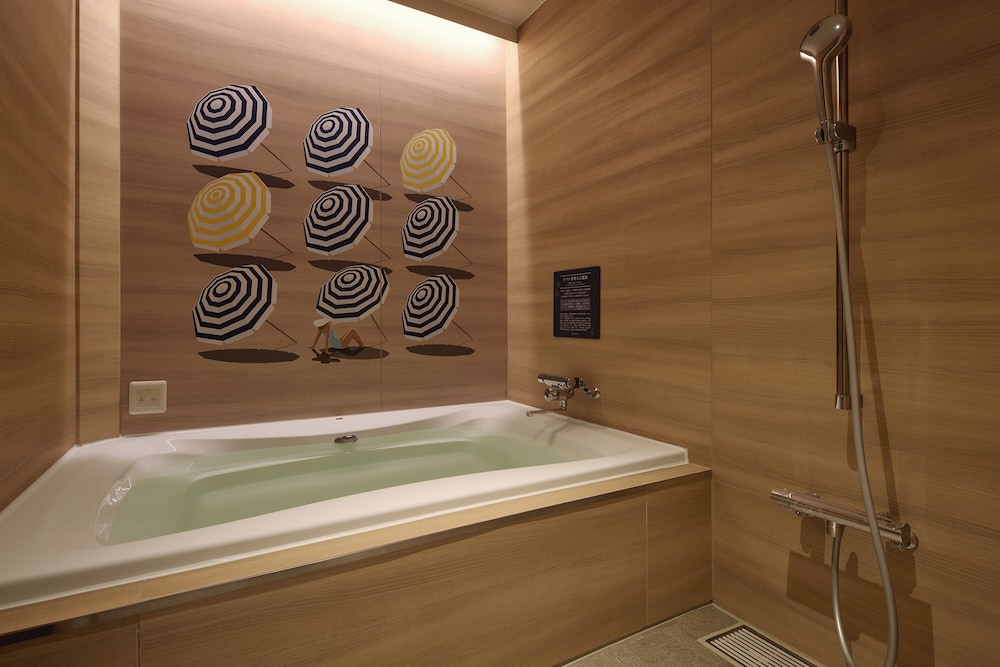 デザイン ダブルルーム クイーンベッド 1 台 禁煙 バスルーム1 | COAST HIKE HOTEL - 大人限定