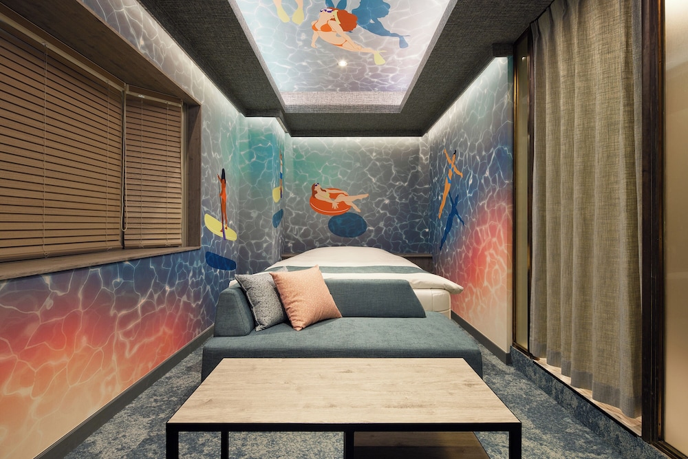 デザイン ダブルルーム クイーンベッド 1 台 禁煙 客室2 | COAST HIKE HOTEL - 大人限定