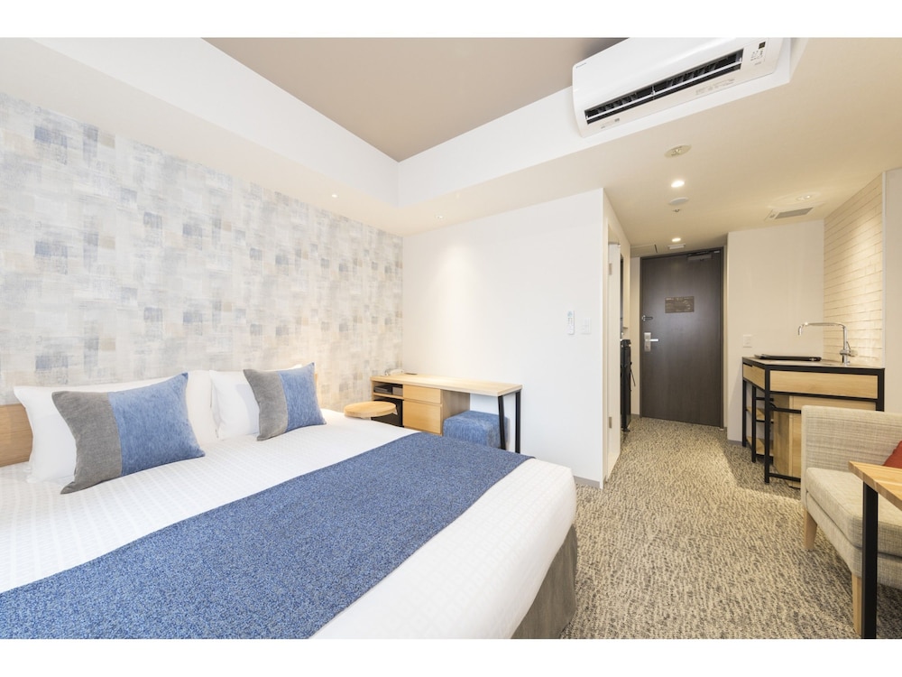 レジデンシャルダブルルーム(クイーンベッド1台)2名利用 禁煙 客室1 | 東急ステイ高輪 (泉岳寺駅前)