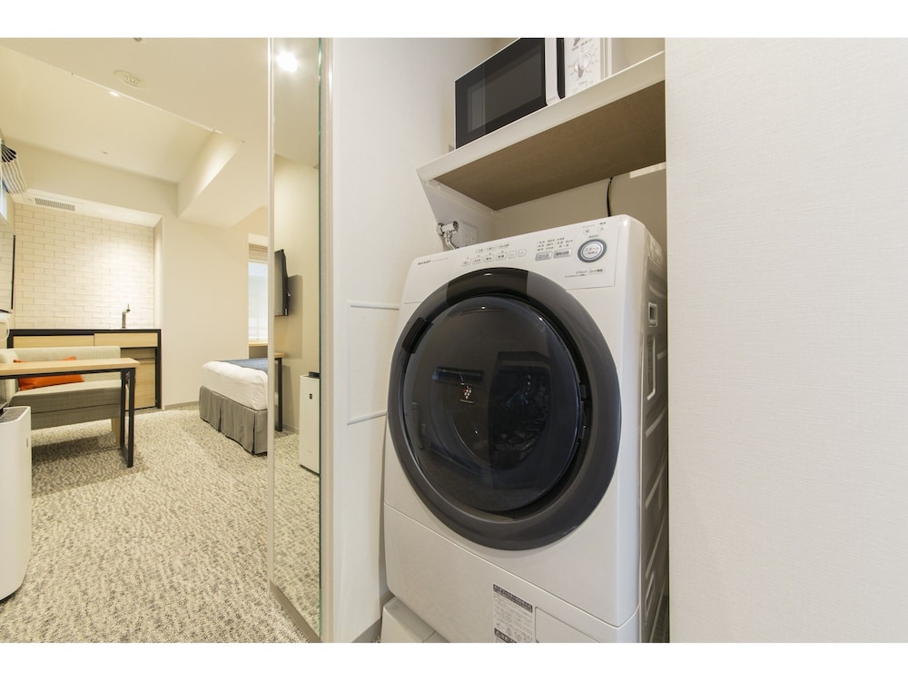 レジデンシャルダブルルーム(クイーンベッド1台)2名利用 禁煙 客室5 | 東急ステイ高輪 (泉岳寺駅前)