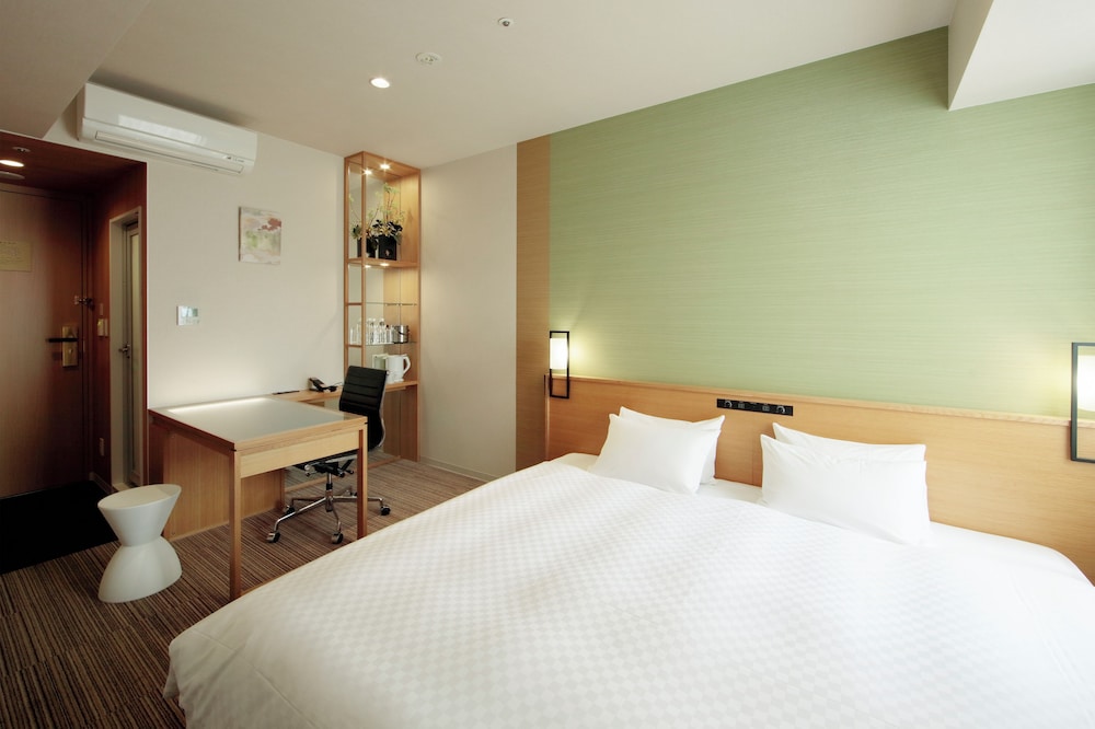 キングルームデスク付き 禁煙 客室2 | カンデオホテルズ広島八丁堀