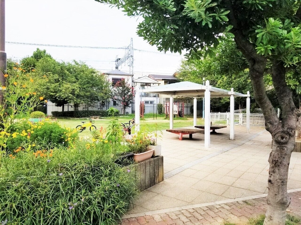 3号室プライベートルーム（トイレ、シャワー共用） フロント1 | ゲストハウス ジャコテル 鶴橋