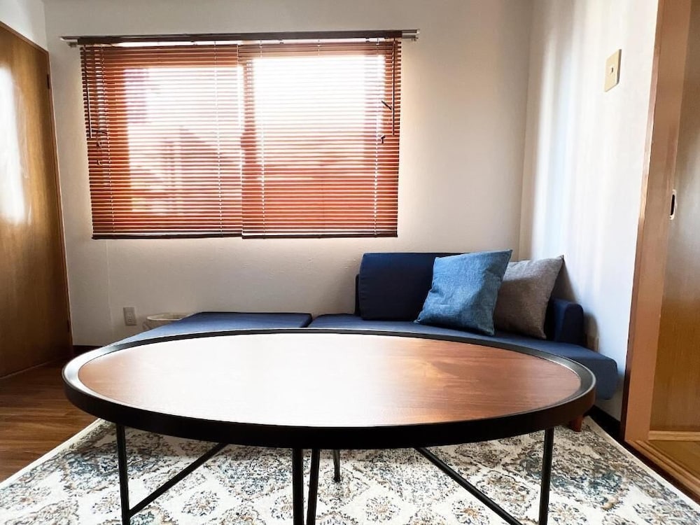 アパートメント 1 ベッドルーム ( 302 ) 客室1 | PINE TREE HOTEL