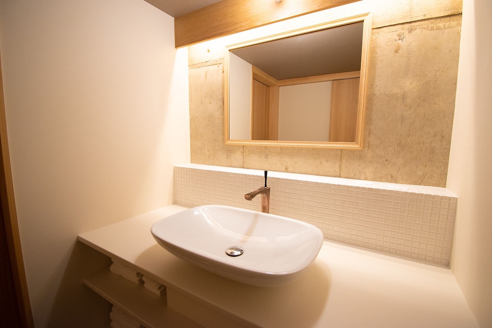 スーペリア ファミリールーム バスルームのシンク0 | ザ グランドウェスト 嵐山