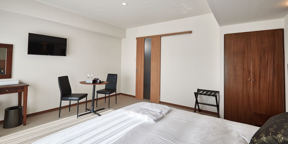 (コンドミニアムタイプ) ダブルルーム 客室2 | クリアスホテル壺川マルシェ