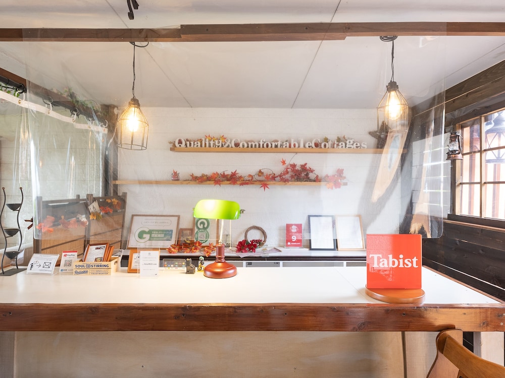 フロント1 | Tabist ホテル虹 笛吹御坂 フロント1 | Tabist ホテル虹 笛吹御坂