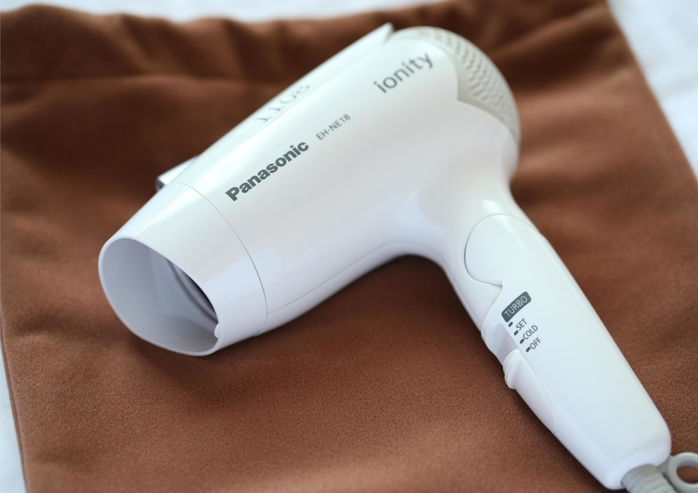 ダブル [15sqm ベッド幅140cm/1台] 客室の設備とサービス1 | ホテルウィングインターナショナルプレミアム金沢駅前