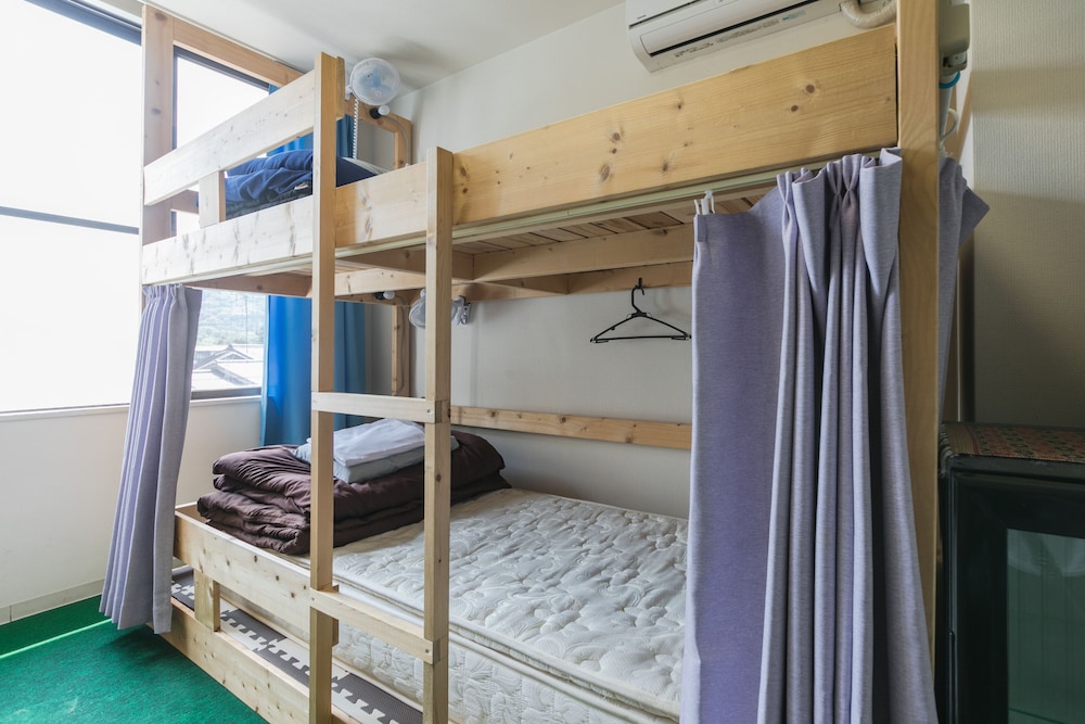 B 鍵付き個室 (1~4名) 客室1 | トラベラーズ道 麒麟舎