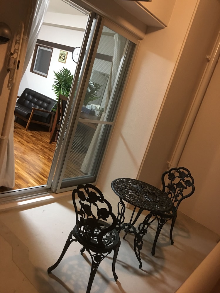 4 人部屋 客室17 | 美らガーナハウス壺川 那覇