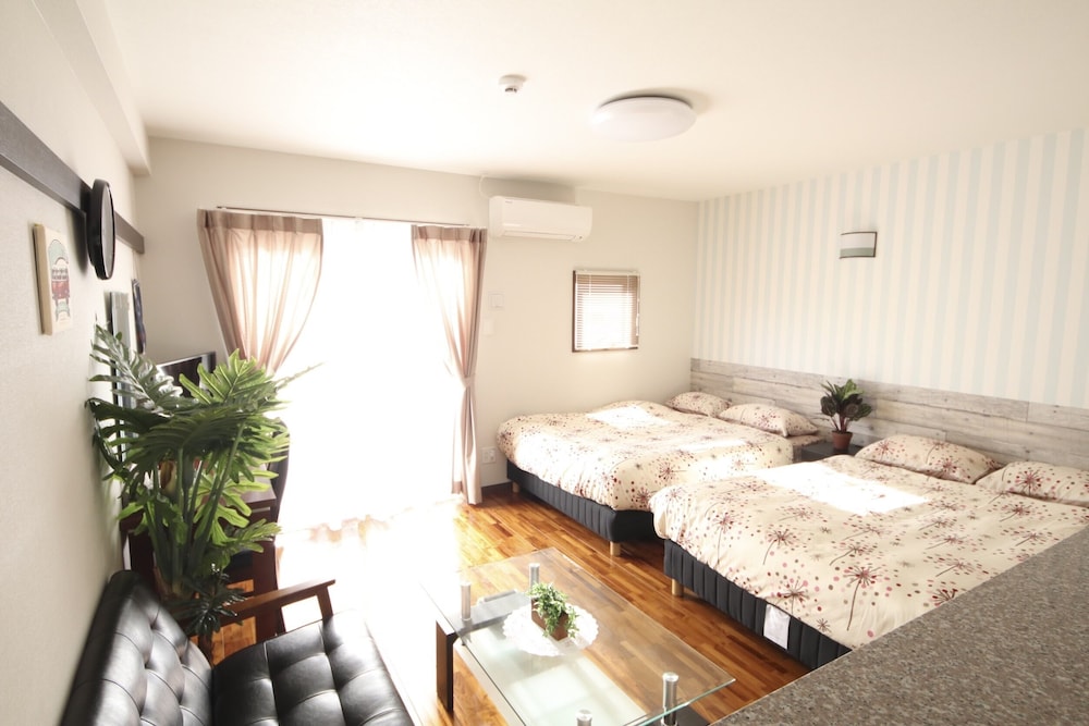 4 人部屋 客室29 | 美らガーナハウス壺川 那覇