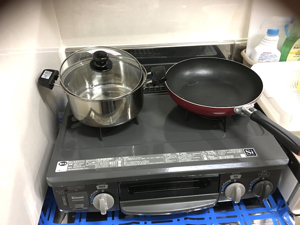 4 人部屋 専用キッチン3 | 美らガーナハウス壺川 那覇