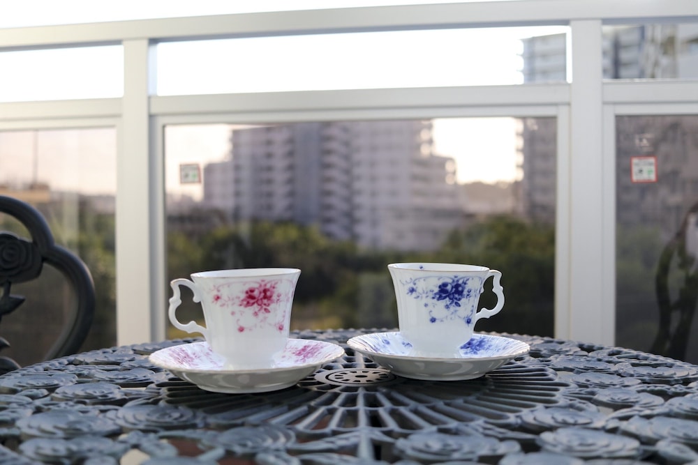 4 人部屋 客室10 | 美らガーナハウス壺川 那覇